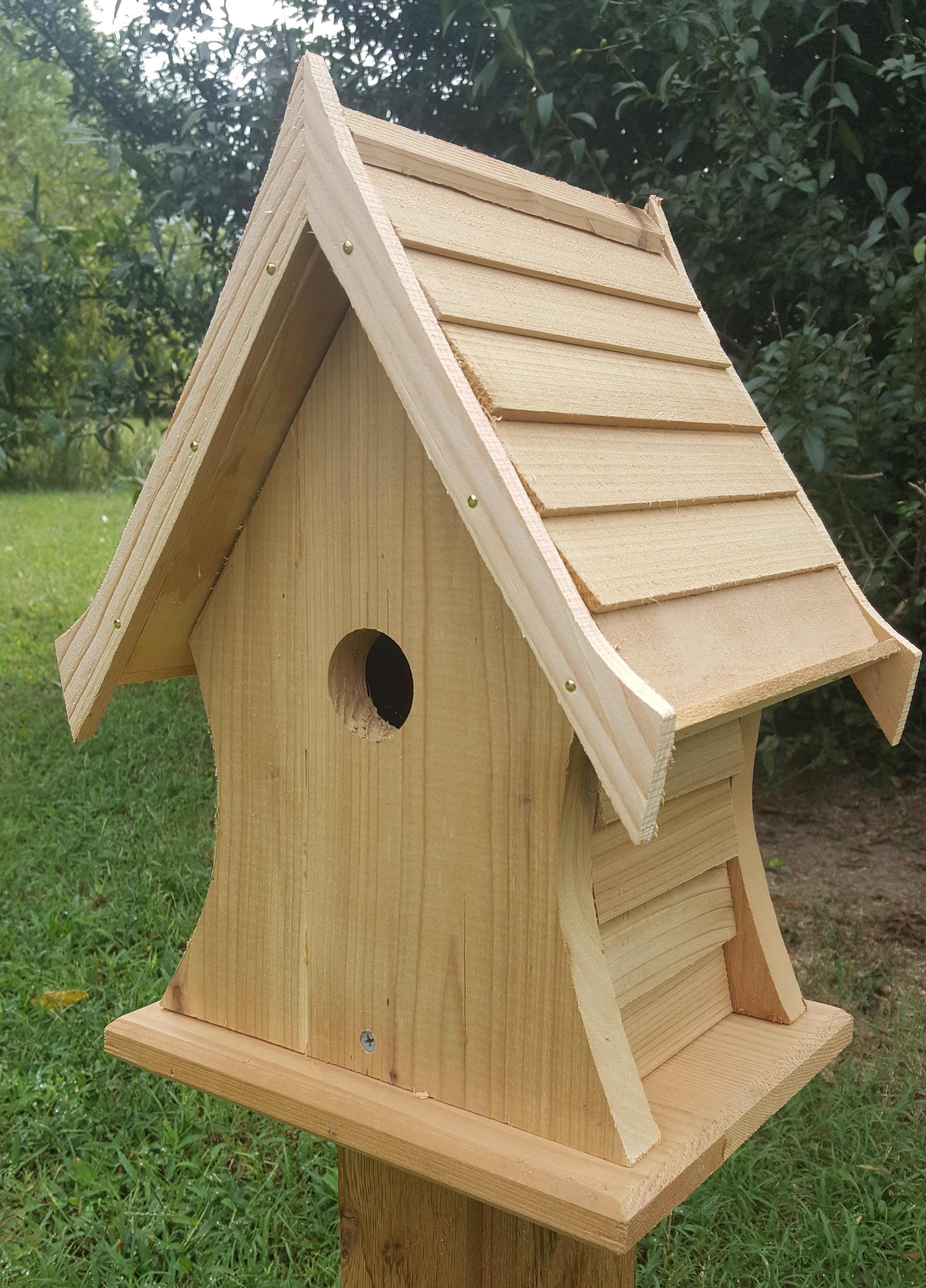 Log cabin bird house Farmhouse style nest box Personalized rustic bird house