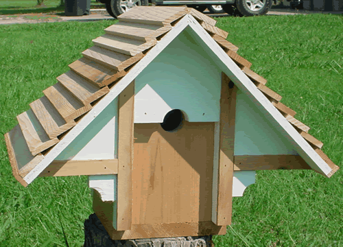 Lattice Roof Birdhouse