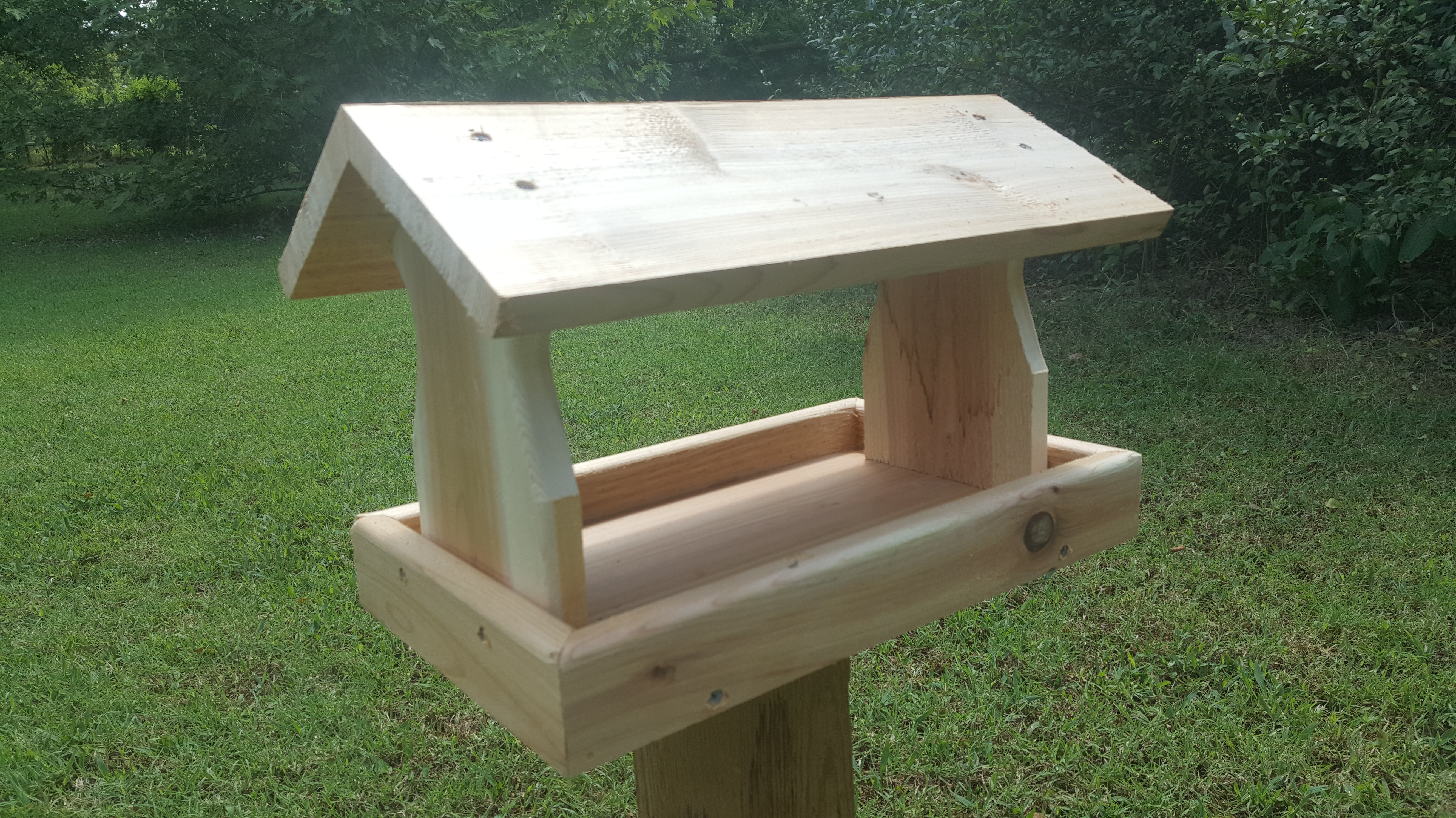 Cedar Hopper Feeder